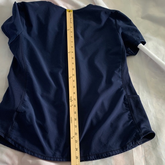 Scrub Tops (3) Women’s Medium Navy Blue Pink WonderWink Prints Maeve ScrubStar - Picture 11 of 16